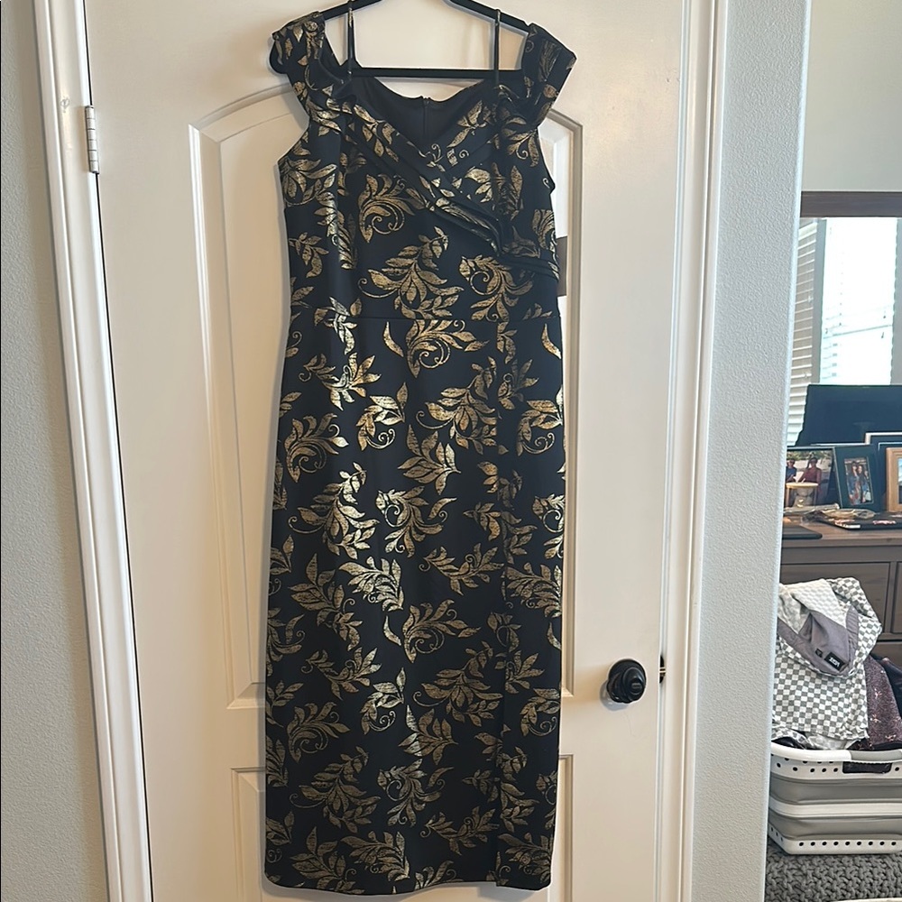 Elegant Black and Gold Floral Midi Dress